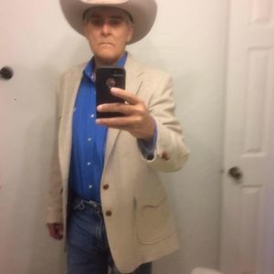 Meet your Posher, Tom